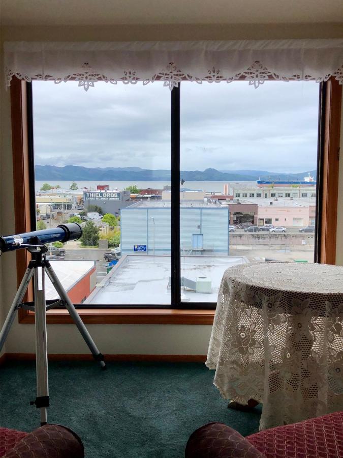 ホテル Near The Pier アストリア エクステリア 写真